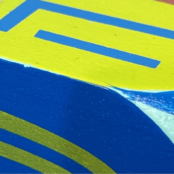 Larger Unbranded Wooden Green And Blue Hanukkah Dreidel - Picture 15 of 16